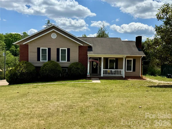 $320,000 | 4491 Magnolia Lane, Hudson, NC 28638