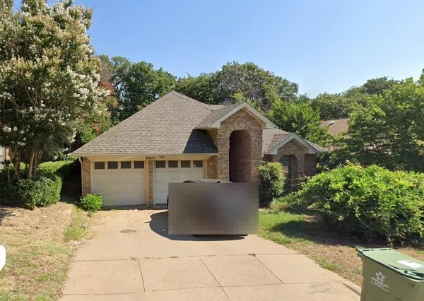 $1,895 | 5511 Timber Green Drive, Arlington, TX 76016