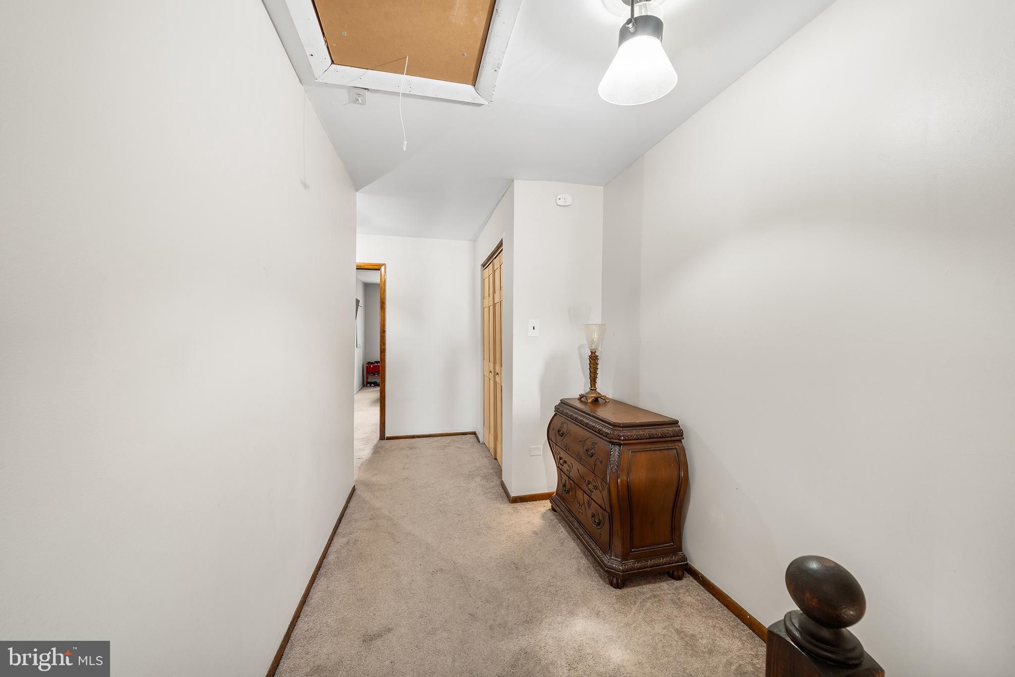 607 St Anthony Lane Upper Darby, PA 19082 - Photo 18 of 31