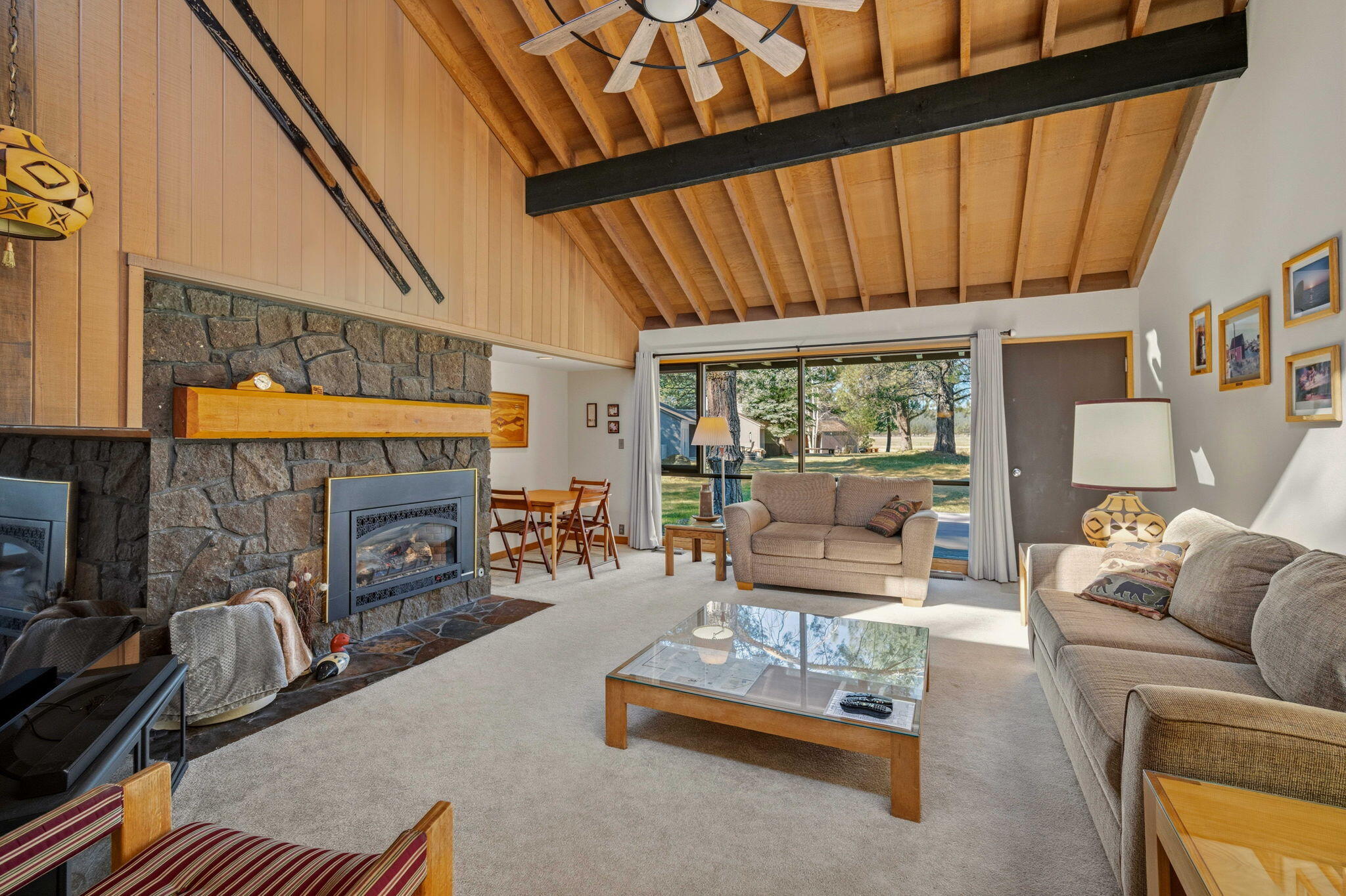 57258 Island Road, Unit 58 Sunriver, OR 97707 - Photo 6 of 30 5-web-or-mls-58 Meadow House-5
