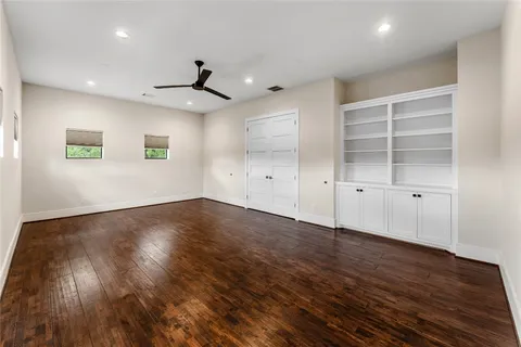 $2,099,000 | 3202 Glen Haven Boulevard, Houston, TX 77025