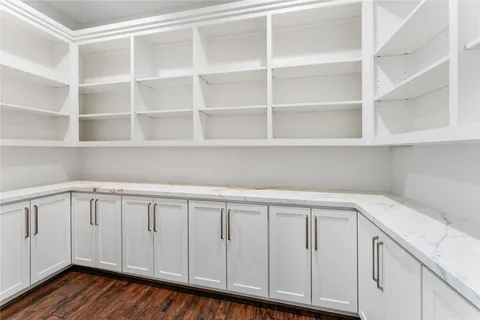 $2,099,000 | 3202 Glen Haven Boulevard, Houston, TX 77025