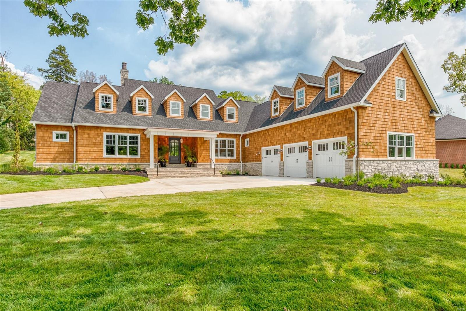 2 Daniel Road Ladue, MO 63124 - Photo 1 of 32 Gallery Image 1