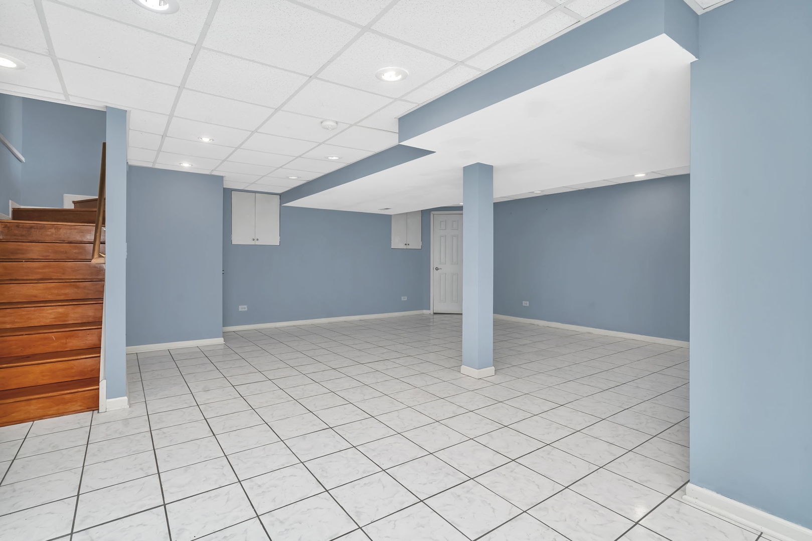 2509 Rosehall Lane Aurora, IL 60503 - Photo 38 of 51 a view of an empty room