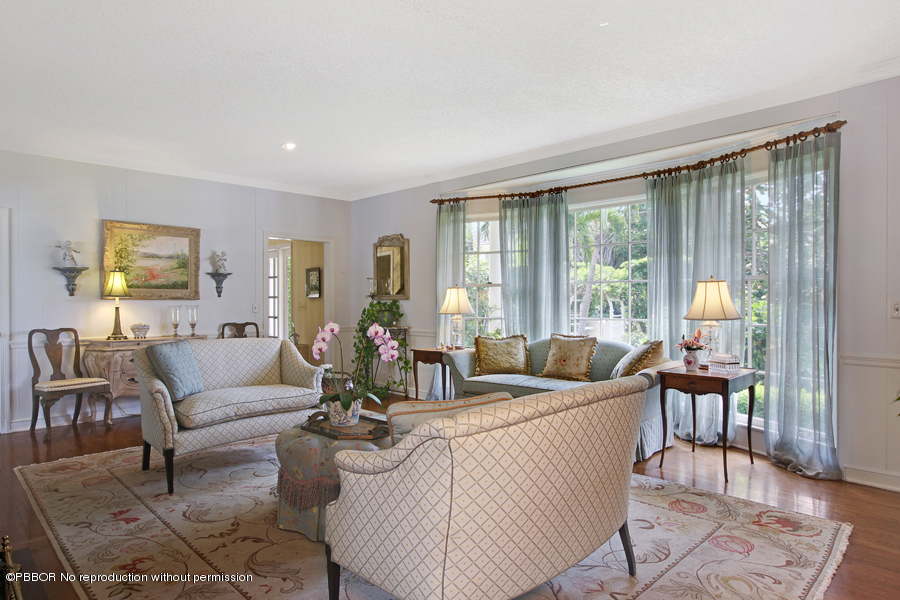 227 Eden Road Palm Beach, FL 33480 - Photo 4 of 18 Living Room