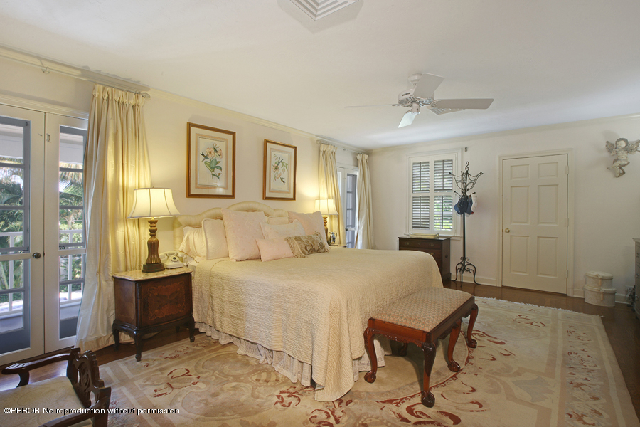 227 Eden Road Palm Beach, FL 33480 - Photo 7 of 18 Master Bedroom