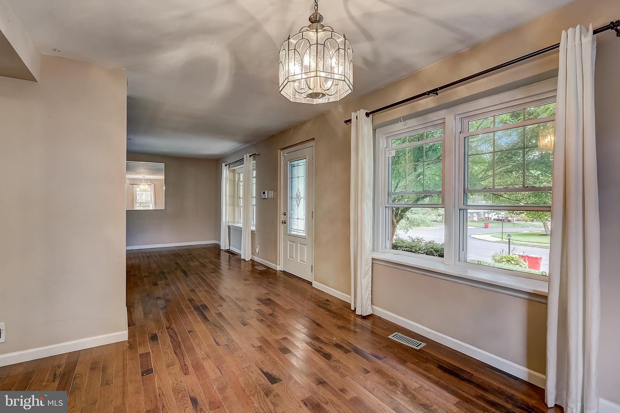 78 Newtown Road Warminster, PA 18974 - Photo 9 of 29