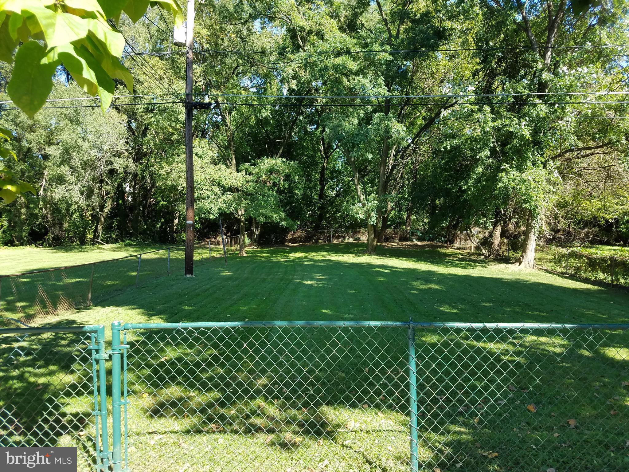 5561 Ashbourne Road Halethorpe, MD 21227 - Photo 21 of 21 a view of a park