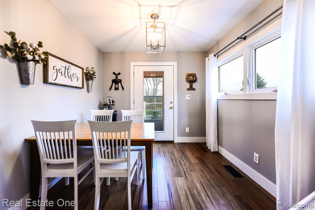 807 South Bull Run Road Fowlerville, MI 48836 - Photo 23 of 60 Gallery Image 23