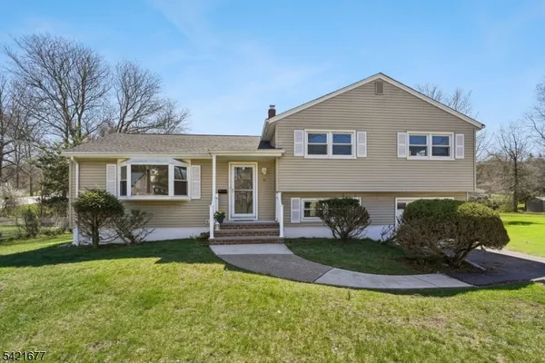 $625,000 | 71 Ridge Road, Cedar Grove, NJ 07009