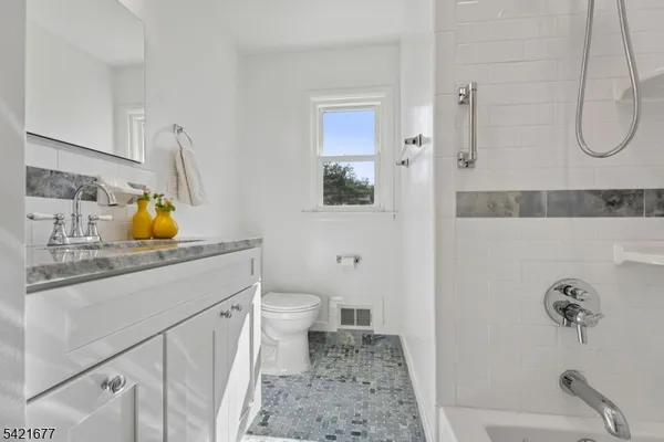$625,000 | 71 Ridge Road, Cedar Grove, NJ 07009