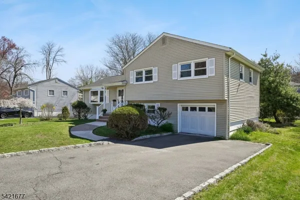 $625,000 | 71 Ridge Road, Cedar Grove, NJ 07009