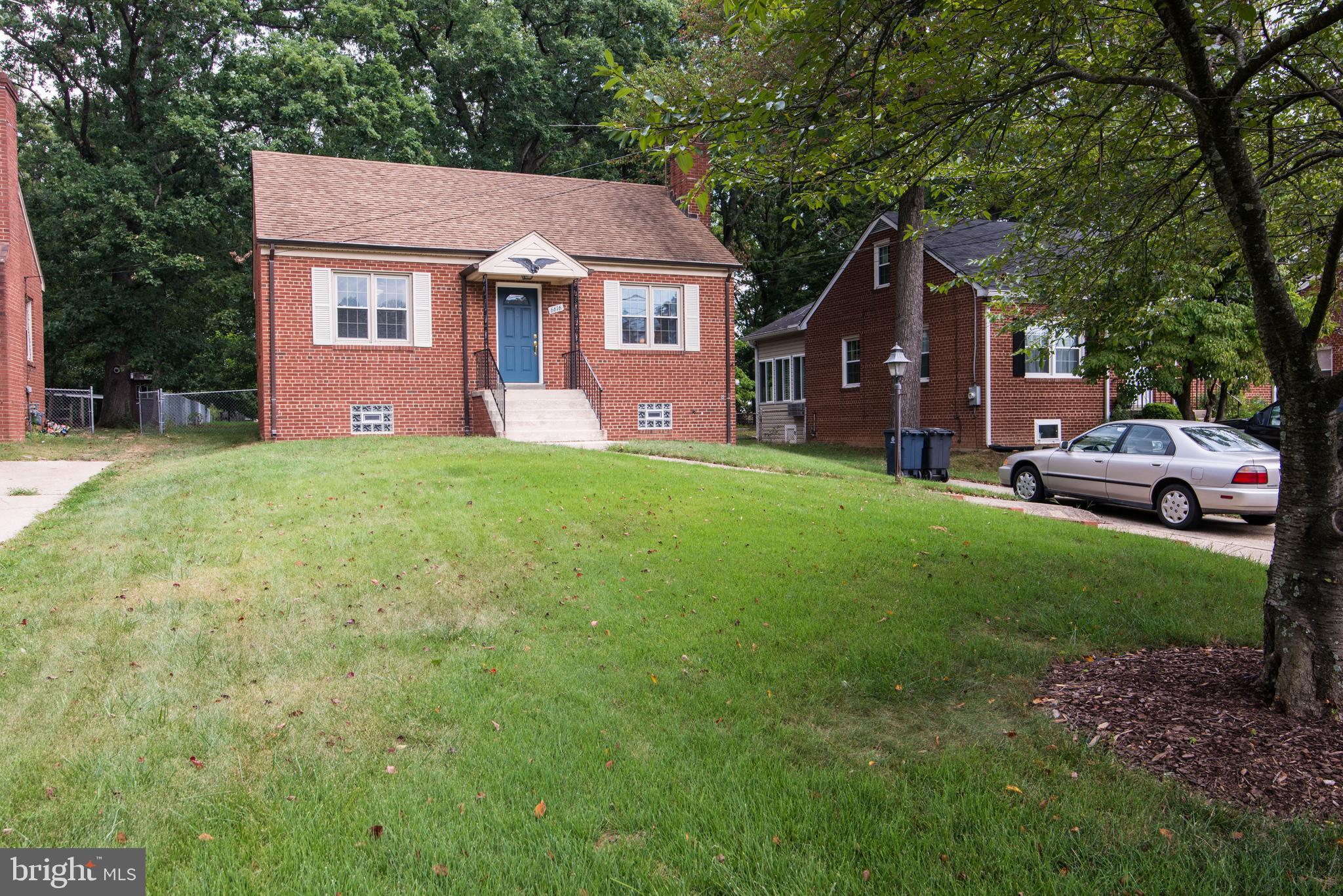 6616 Livingston Road Oxon Hill, MD 20745 - Photo 2 of 35 Front