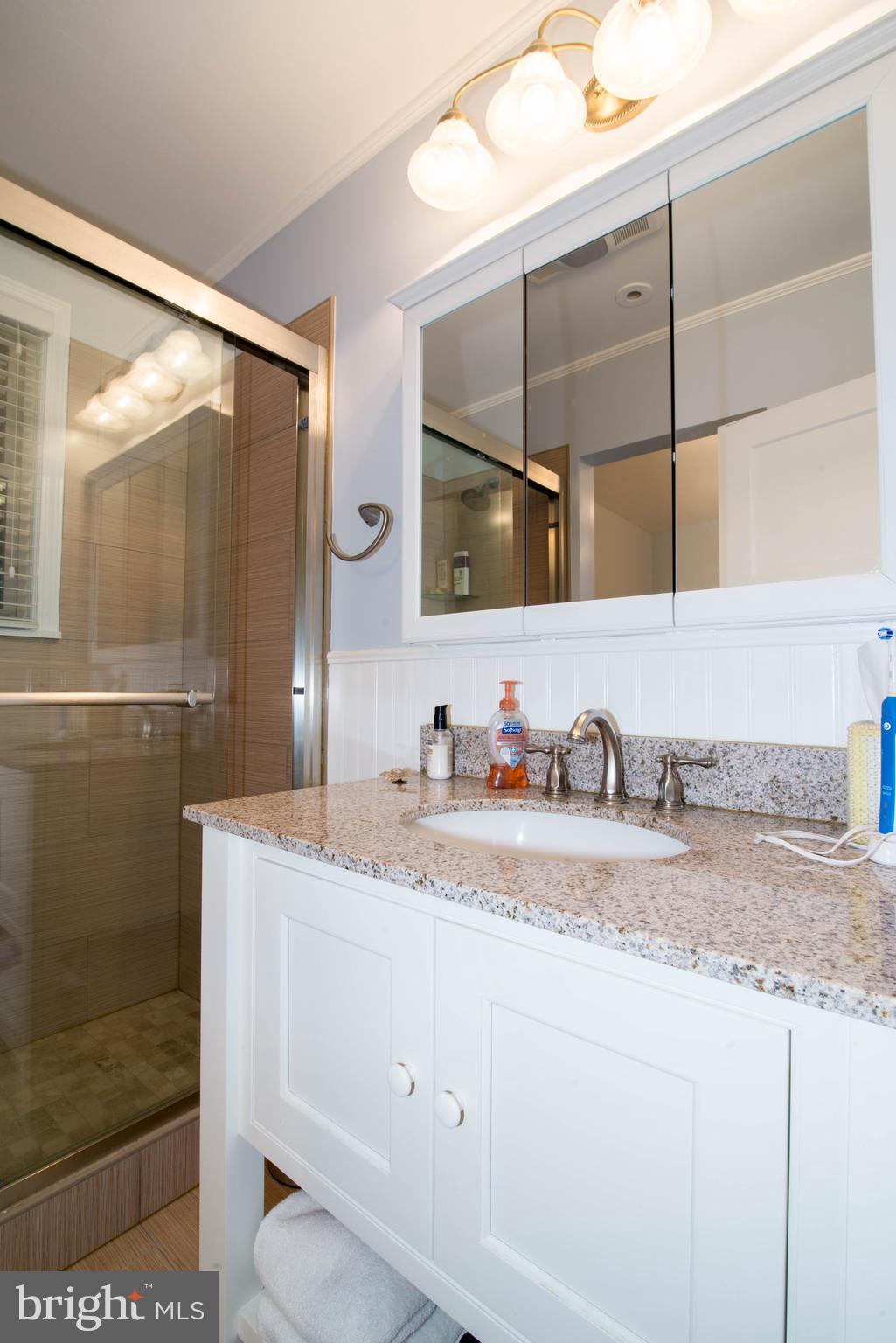 6616 Livingston Road Oxon Hill, MD 20745 - Photo 19 of 35 Bath