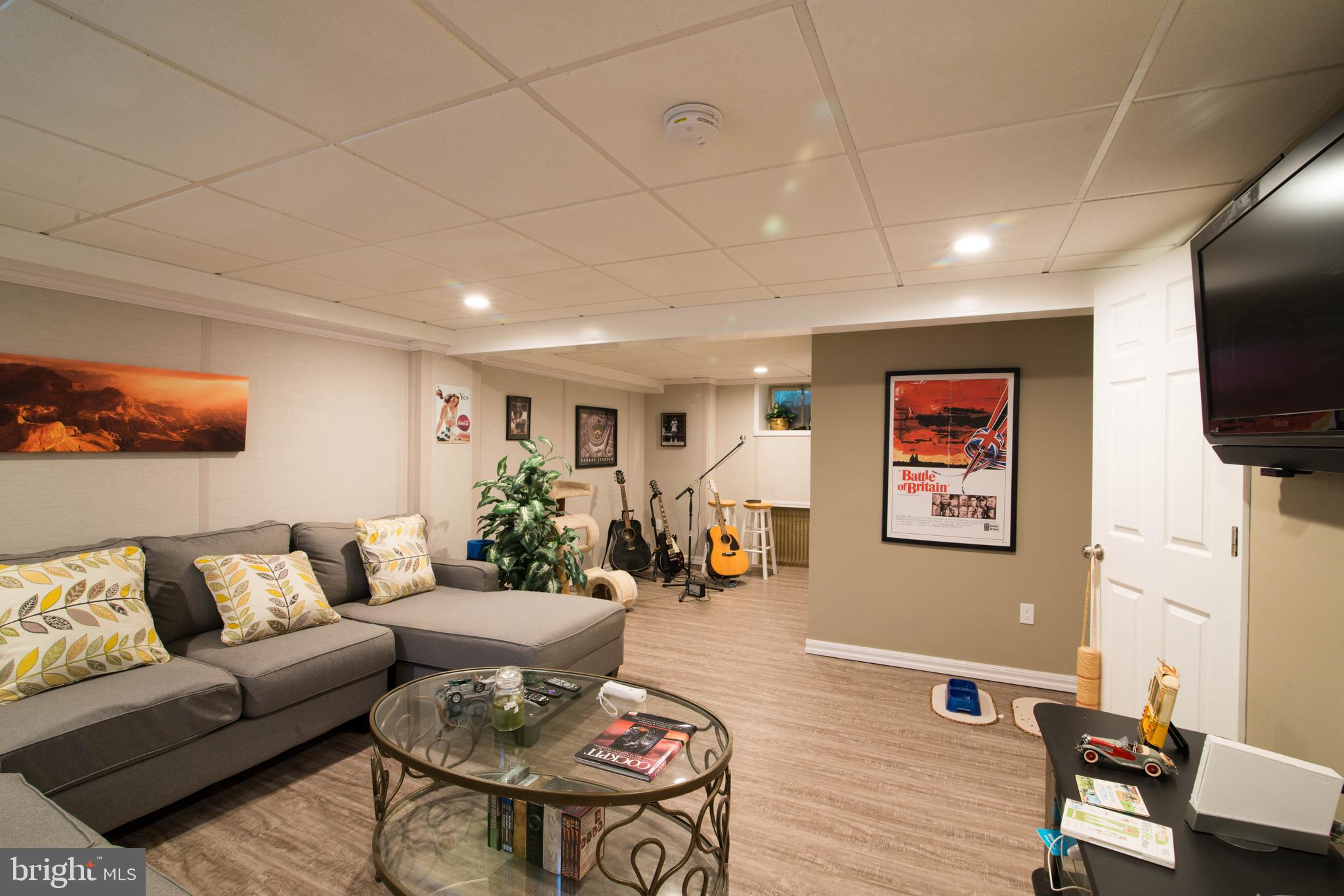 6616 Livingston Road Oxon Hill, MD 20745 - Photo 28 of 35 Family Room