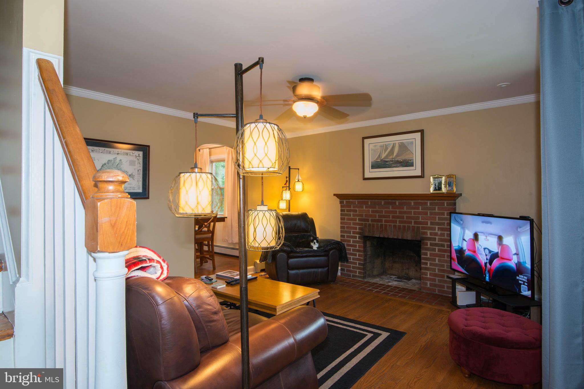 6616 Livingston Road Oxon Hill, MD 20745 - Photo 6 of 35 Living Room