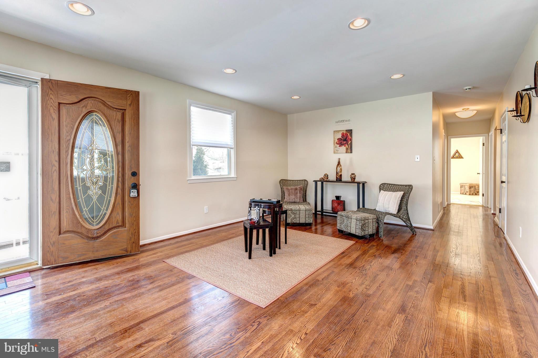8417 Billson Road Randallstown, MD 21133 - Photo 4 of 29 Oversized Living Room