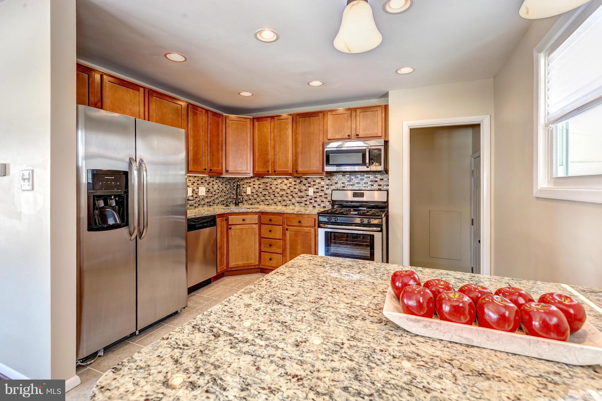 8417 Billson Road Randallstown, MD 21133 - Photo 9 of 29 Kitchen With Granite Counters