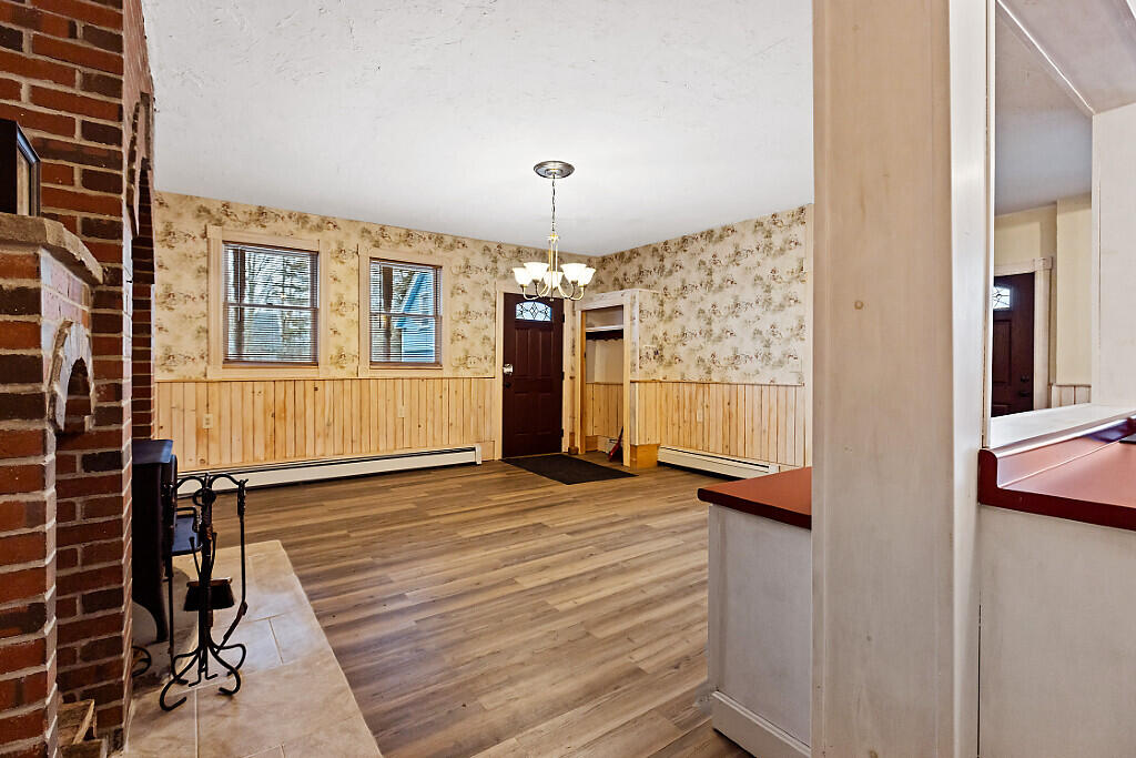 1135 East Pittston Road Pittston, ME 04345 - Photo 14 of 111 44_BP5A1446_DxO_mls