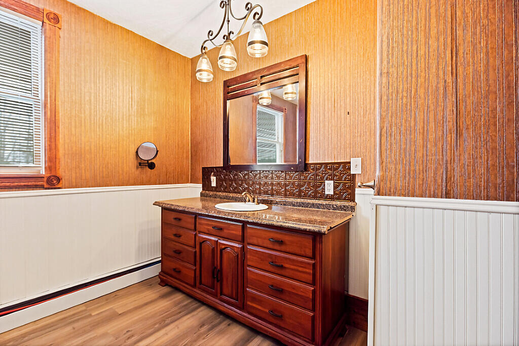 1135 East Pittston Road Pittston, ME 04345 - Photo 48 of 111 80_BP5A1338_DxO_mls