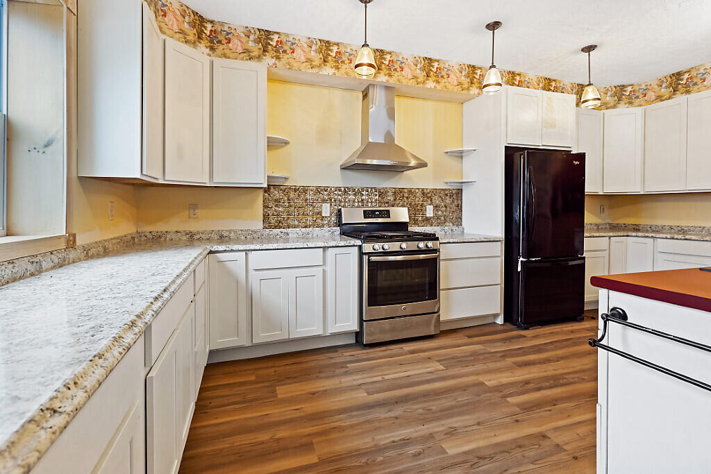 1135 East Pittston Road Pittston, ME 04345 - Photo 7 of 111 39_BP5A1461_DxO_mls