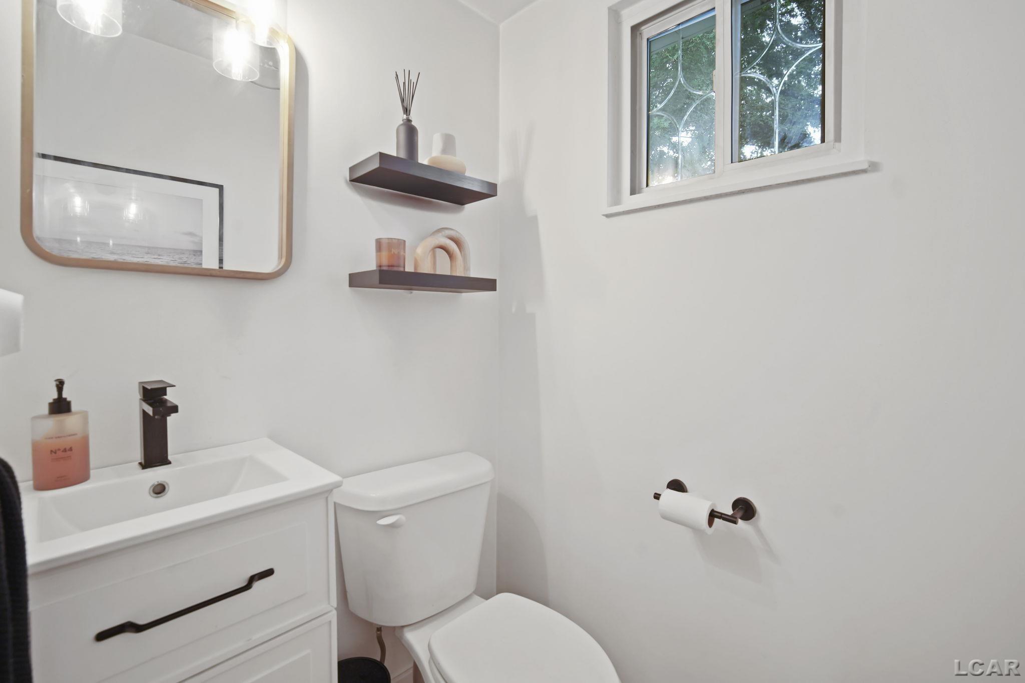 706 Spring Street Tecumseh, MI 49286 - Photo 18 of 40 50119043-17.JPG