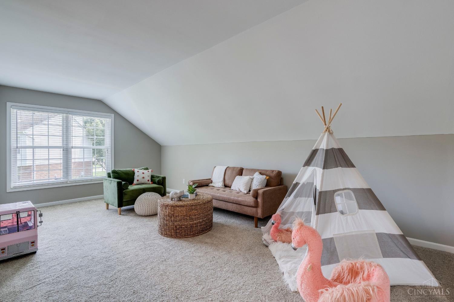 5038 Midfield Road Cincinnati, OH 45244 - Photo 33 of 55