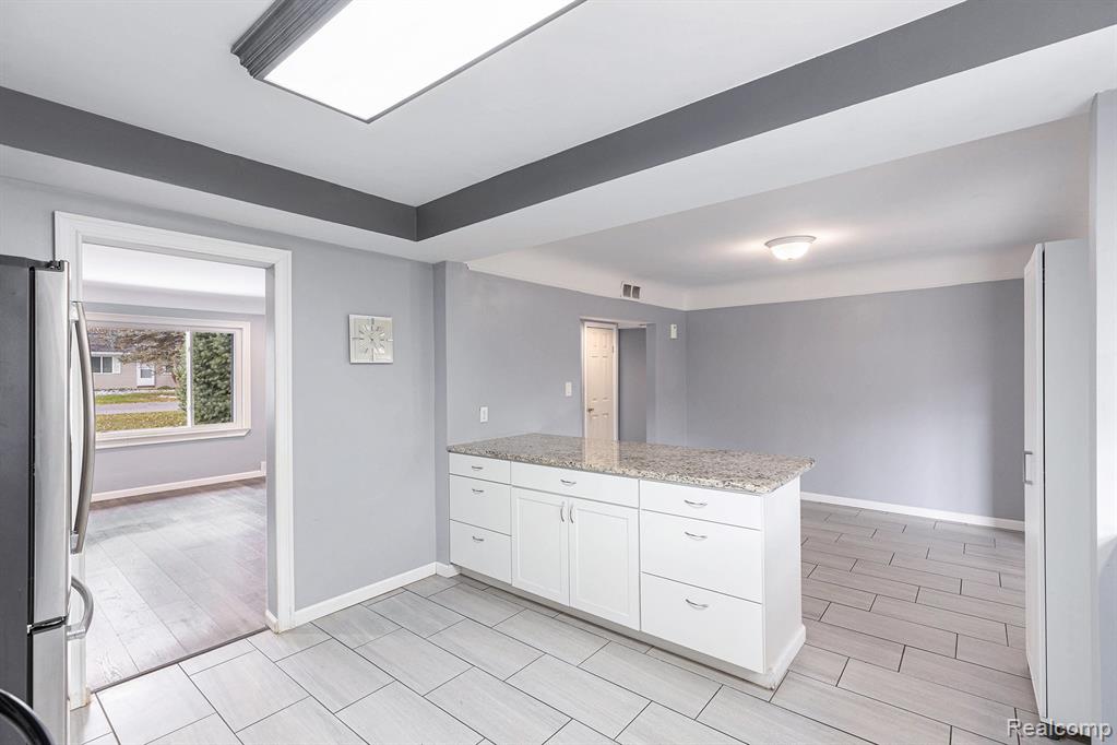 2657 Frankson Avenue Rochester, MI 48307 - Photo 11 of 27