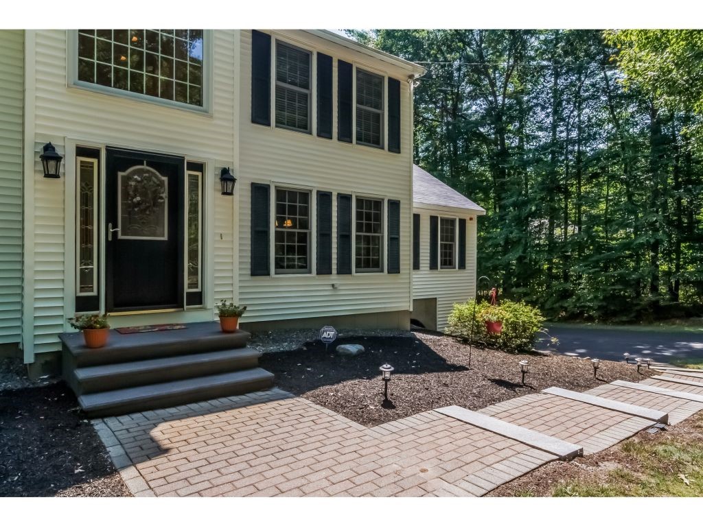 5 Westview Road Brookline, NH 03033 - Photo 3 of 36 Gallery Image 3