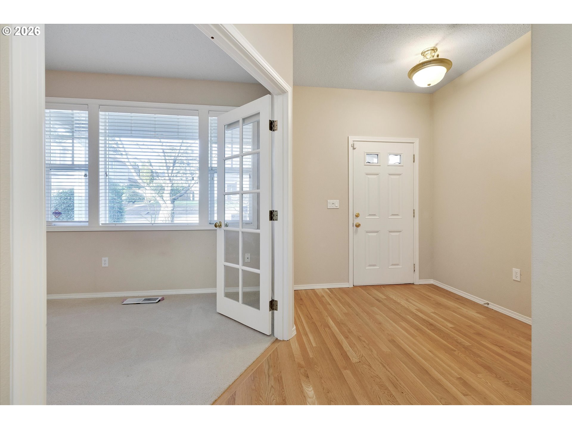 4402 Southwest Palatine Street Portland, OR 97219 - Photo 6 of 36