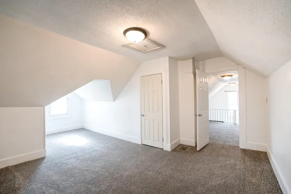 $185,000 | 407 Avon Street, La Crosse, WI 54603