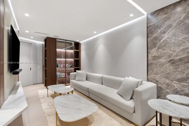 $10,900,000 | 18555 Collins Avenue, Unit 2701, Sunny Isles Beach, FL 33160