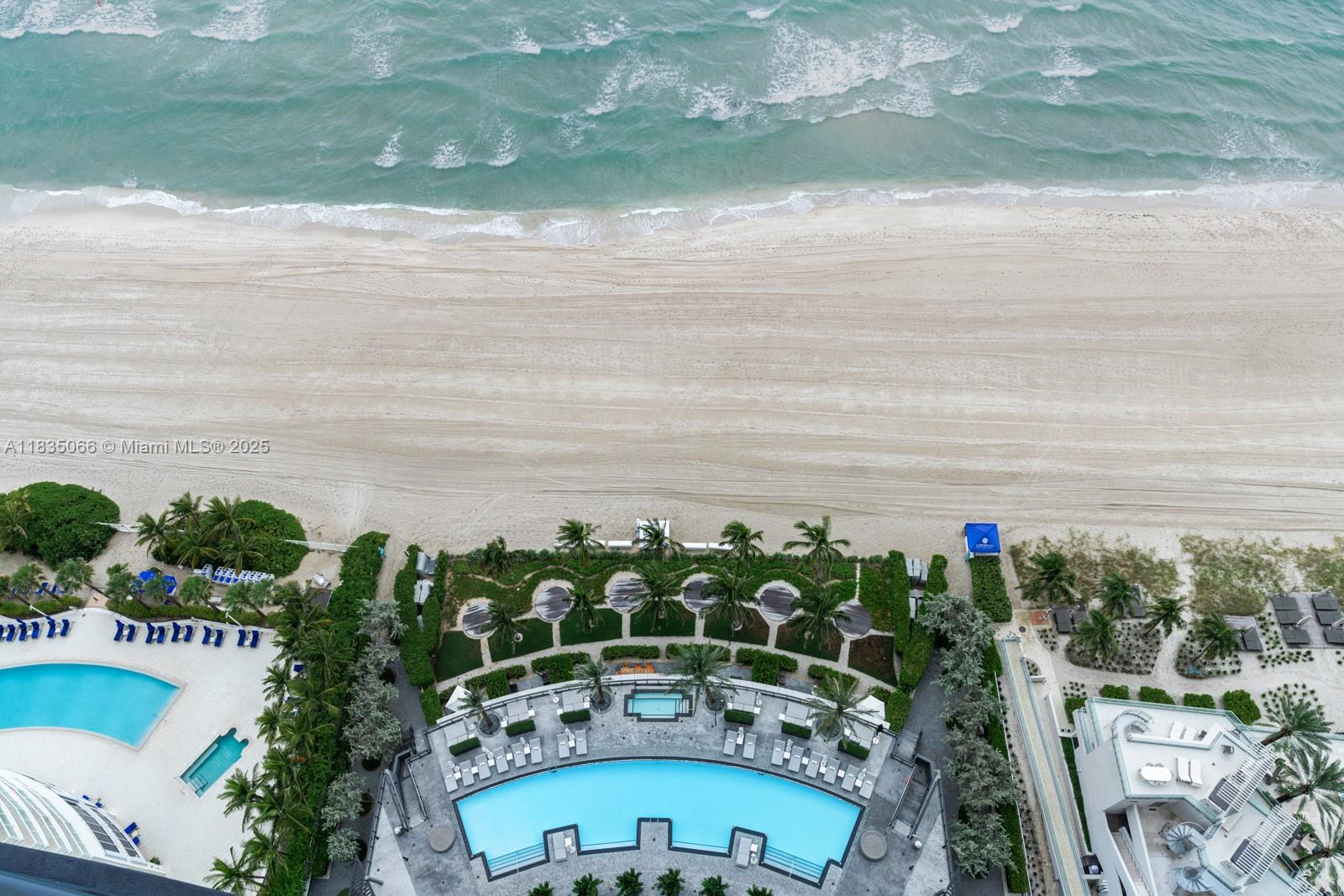 18555 Collins Avenue, Unit 2701 Sunny Isles Beach, FL 33160 - Photo 30 of 68