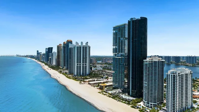 $10,900,000 | 18555 Collins Avenue, Unit 2701, Sunny Isles Beach, FL 33160