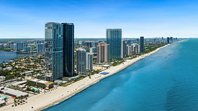 $10,900,000 | 18555 Collins Avenue, Unit 2701, Sunny Isles Beach, FL 33160