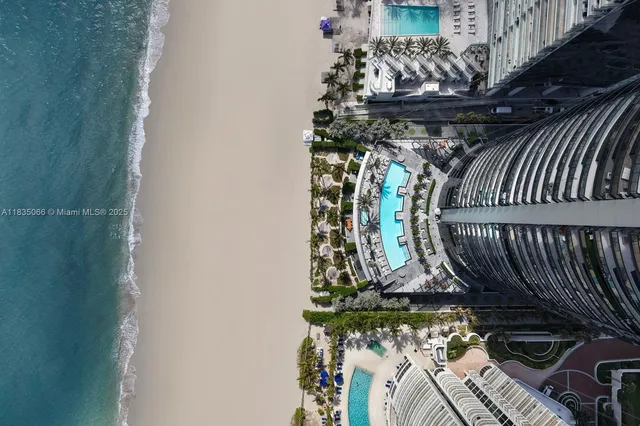 $10,900,000 | 18555 Collins Avenue, Unit 2701, Sunny Isles Beach, FL 33160
