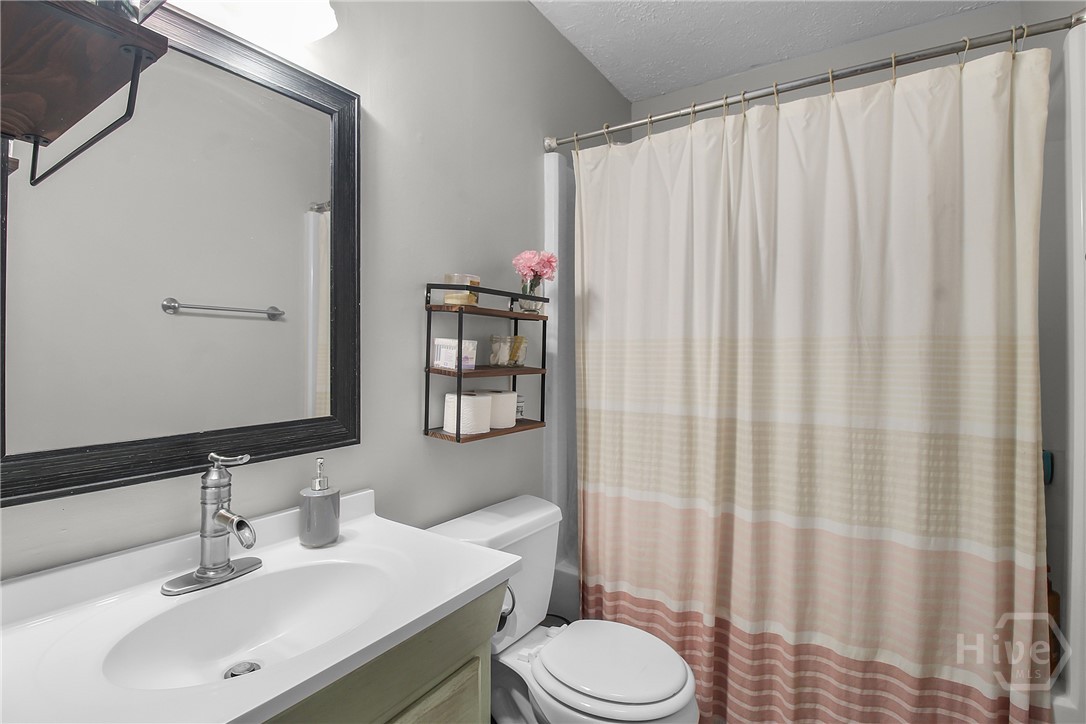 302 Tunnel Road Springfield, GA 31329 - Photo 24 of 41 Bath 1