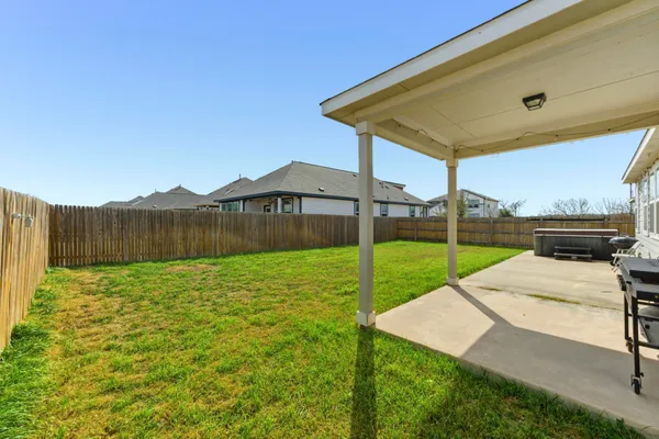$2,600 | 2009 Los Olivios Way, Austin, TX 78725