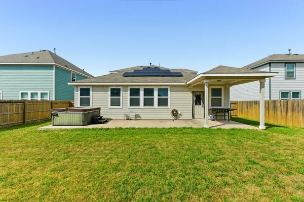 $2,600 | 2009 Los Olivios Way, Austin, TX 78725