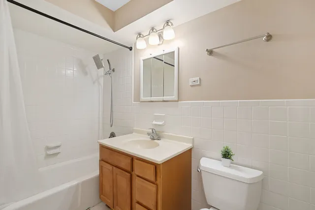 $190,000 | 7428 Washington Street, Unit 602, Forest Park, IL 60130