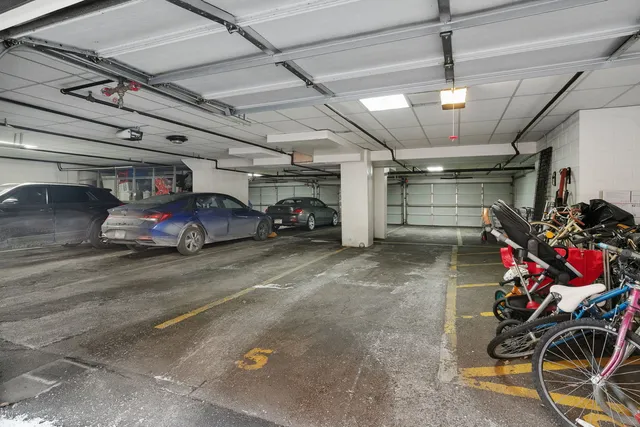 $190,000 | 7428 Washington Street, Unit 602, Forest Park, IL 60130