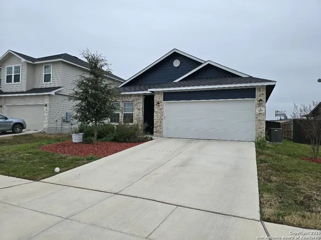 $325,000 | 209 Drew Circle, Seguin, TX 78155