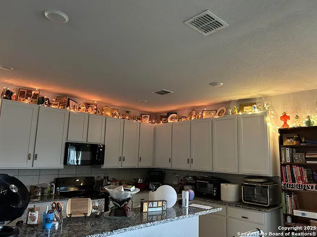 $325,000 | 209 Drew Circle, Seguin, TX 78155