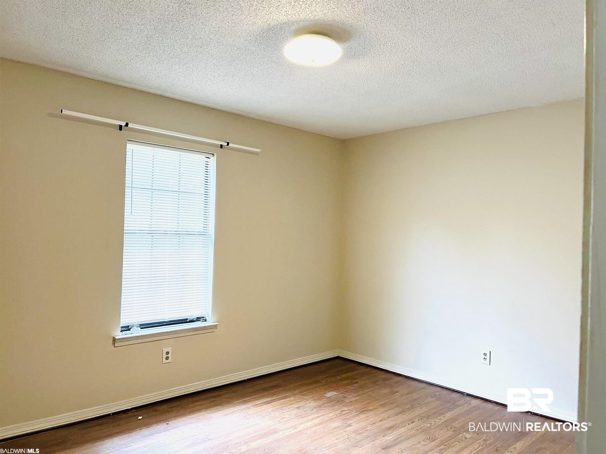 20901 Lawrence Road, Unit 1 Fairhope, AL 36532 - Photo 4 of 9