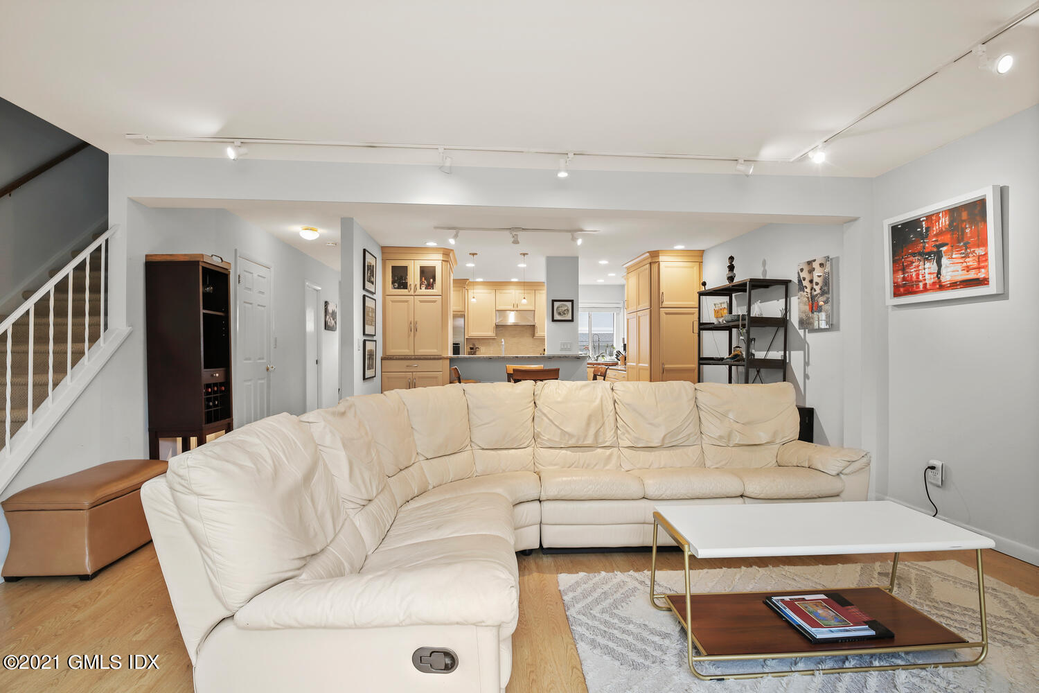 3 Whiffletree Way, Unit 3 Riverside, CT 06878 - Photo 6 of 24 a living room with furniture and a rug