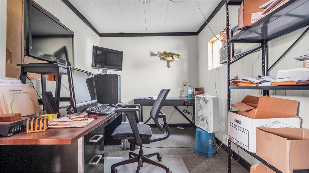 193 Eisenhower Road Denison, TX 75020 - Photo 29 of 30 Office featuring crown molding and carpet