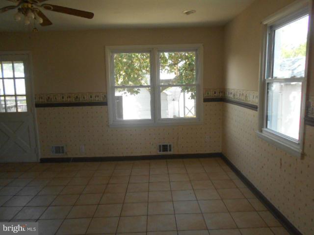 2107 Cockspur Road Baltimore, MD 21220 - Photo 4 of 19 Dining Room
