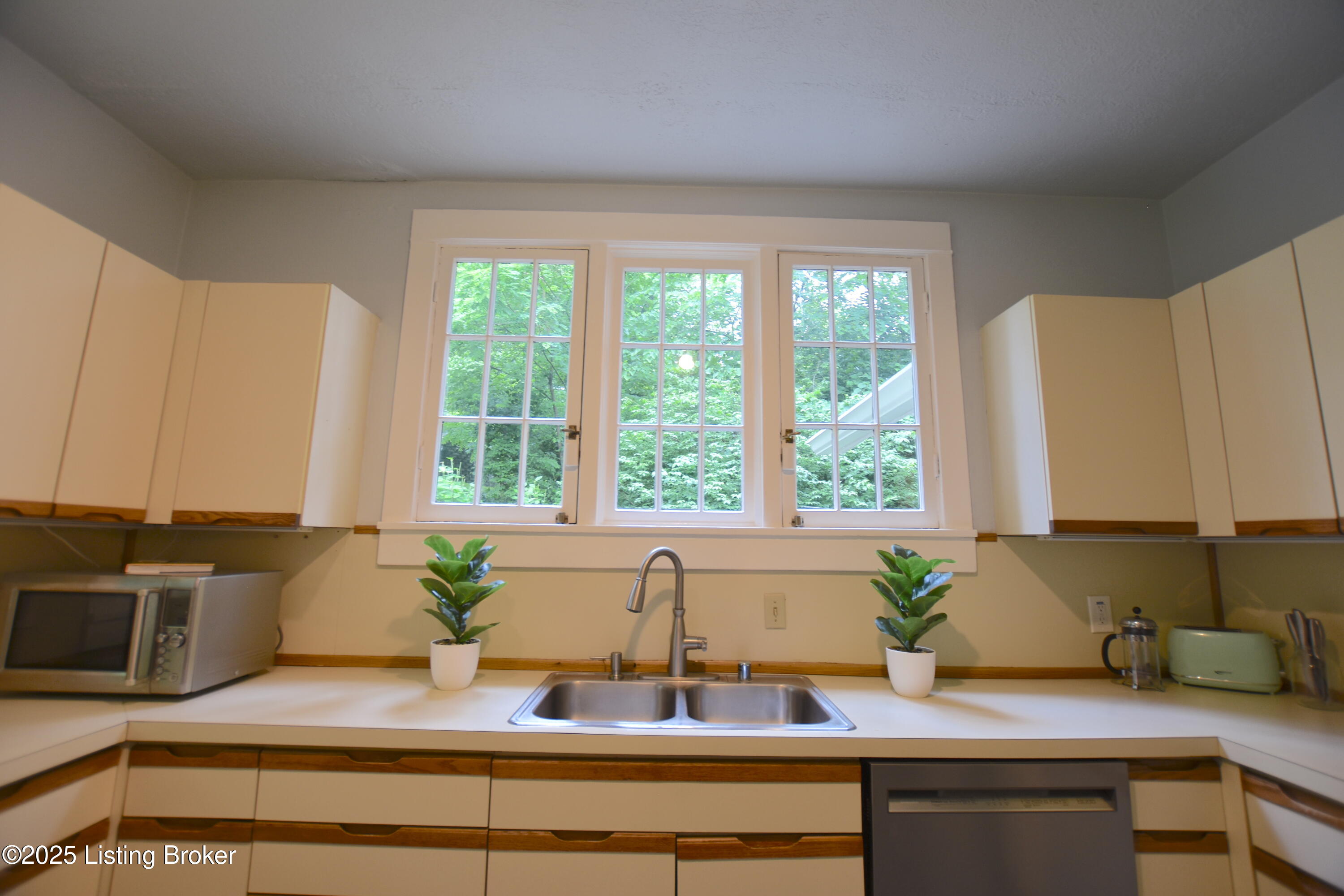 505 Upland Road Louisville, KY 40206 - Photo 45 of 85 DSC_9921