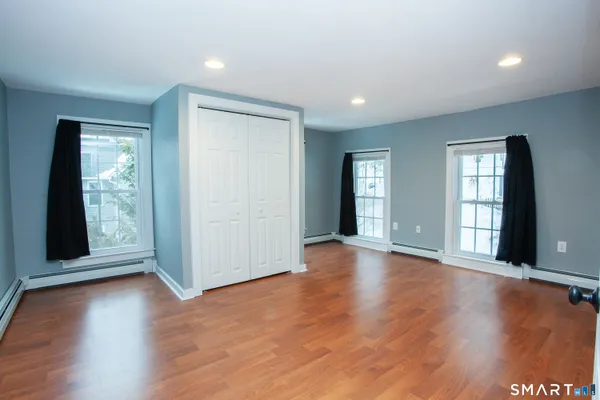 $2,395 | 27 High Street, New Hartford, CT 06057