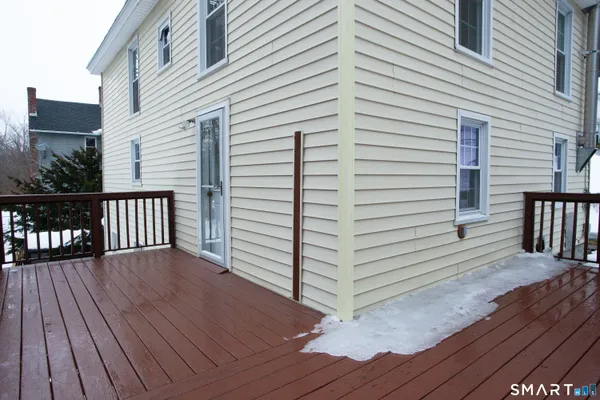 $2,395 | 27 High Street, New Hartford, CT 06057
